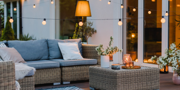 Pintar Fachadas de Casas Unifamiliares / Chalets Cervià de Ter · Pintura para Pintar Patios y Jardines