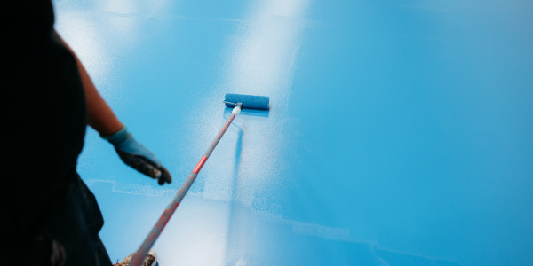 Pintar Fachadas de Casas Unifamiliares / Chalets Cervià de Ter · Aplicación de Pintura Impermeabilizante