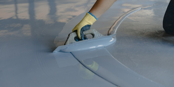 Trabajos Verticales en Fachadas de Edificios / Viviendas Sant Julià de Ramis · Pintura y Pavimentos para Pintar Garajes y Parkings